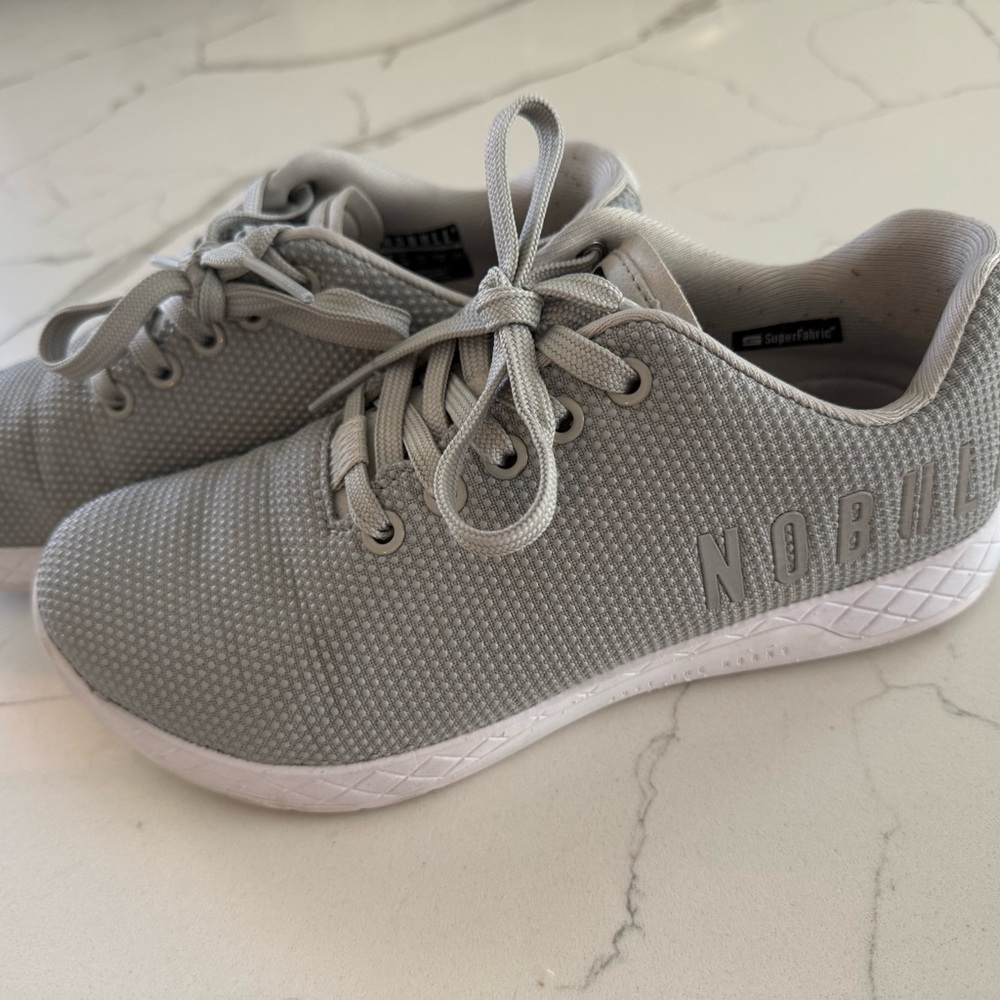 NOBULL Women's Light Gray Sneakers